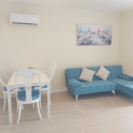 Estudio Luminoso En Puerto Marina Benalmádena Esterno foto