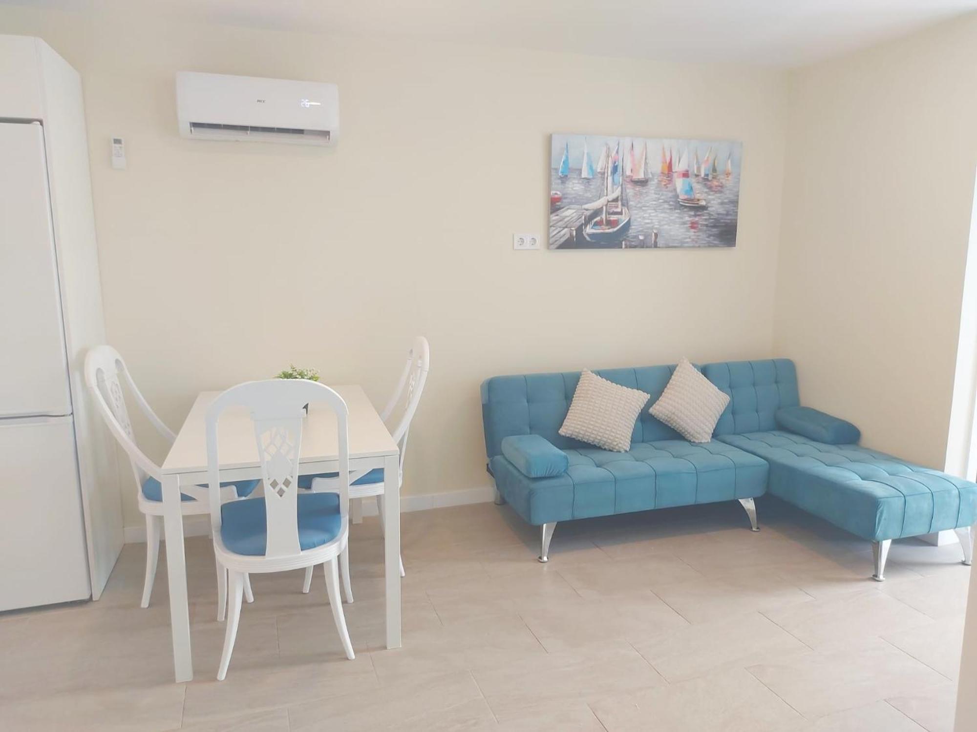 Estudio Luminoso En Puerto Marina Benalmádena Esterno foto