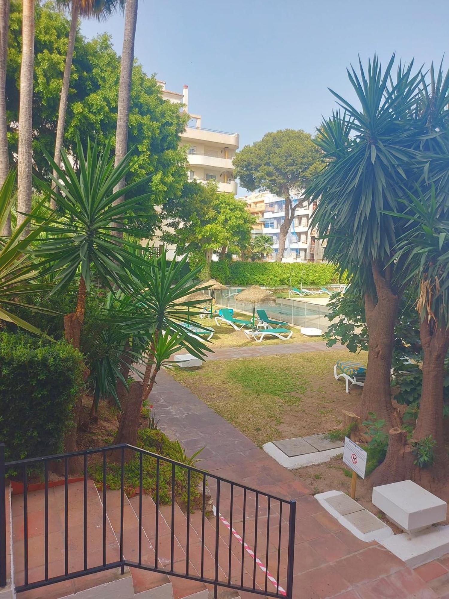 Estudio Luminoso En Puerto Marina Benalmádena Esterno foto