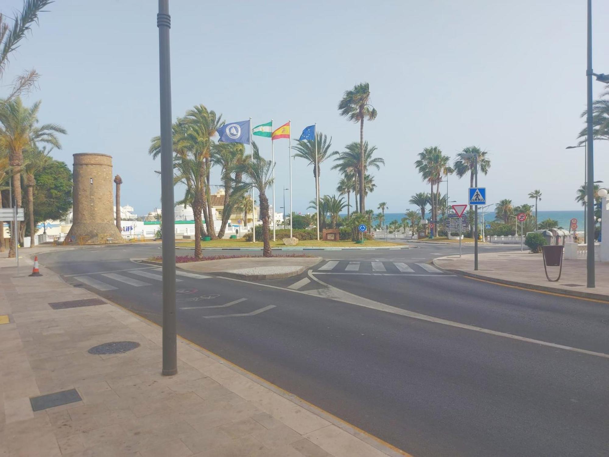 Estudio Luminoso En Puerto Marina Benalmádena Esterno foto