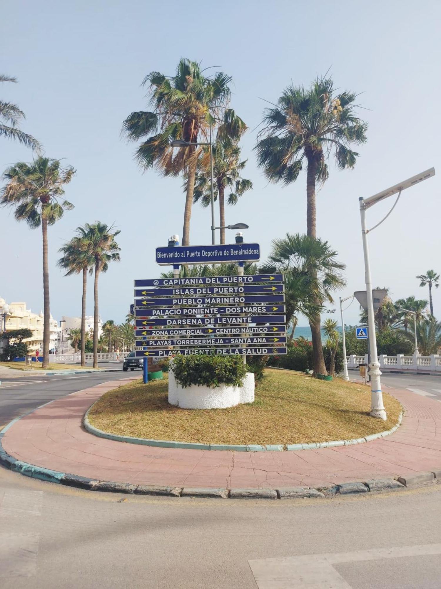 Estudio Luminoso En Puerto Marina Benalmádena Esterno foto
