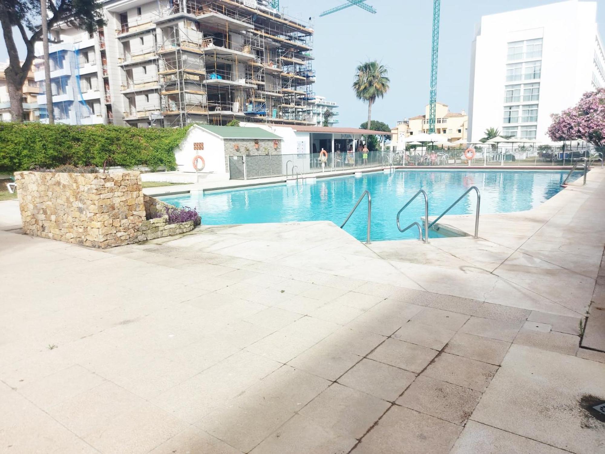 Estudio Luminoso En Puerto Marina Benalmádena Esterno foto